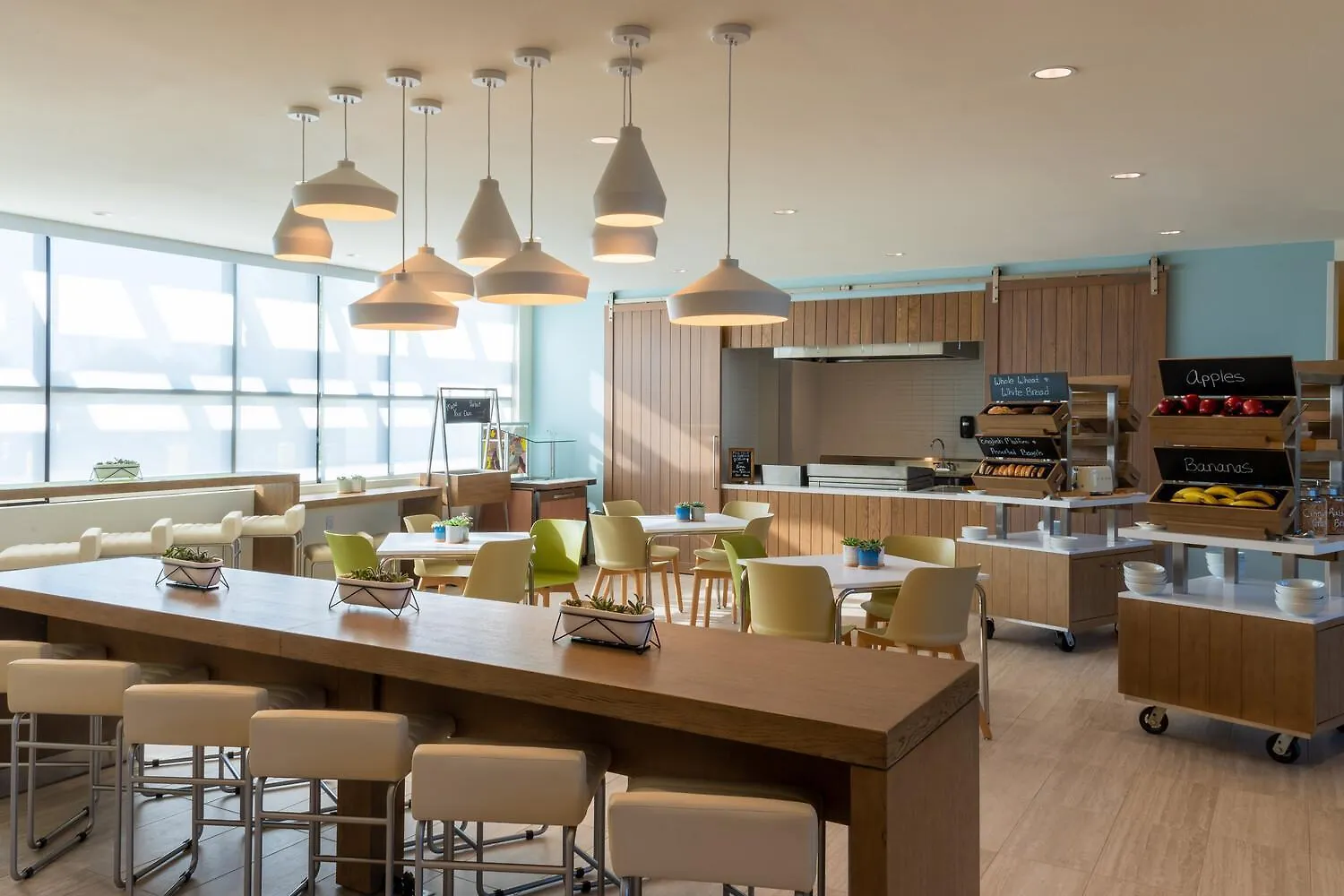 فندق Element St. Louis Midtown 3*, سانت لويس